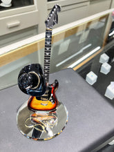 Laden Sie das Bild in den Galerie-Viewer, Country Guitar Glass Figurine