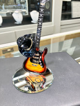 Laden Sie das Bild in den Galerie-Viewer, Country Guitar Glass Figurine