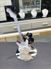 Laden Sie das Bild in den Galerie-Viewer, Country Guitar Glass Figurine