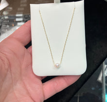 Load image into Gallery viewer, Princess Add A Pearl Starter Gold  Necklace