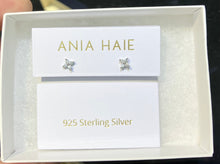 Charger l'image dans la galerie, Ania Haie Sunny Sparkler Silver Four Petal Stud Earrings Silver
