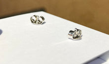Charger l'image dans la galerie, Ania Haie Sunny Sparkler Silver Four Petal Stud Earrings Silver