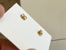 Charger l'image dans la galerie, Gold Kiss Pave Stud Silver Earrings Gold Plated Ania Haie