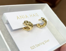 Laden Sie das Bild in den Galerie-Viewer, Ania Haie Chill Voyager Small Huggie Hoop Earrings