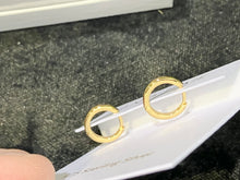 Laden Sie das Bild in den Galerie-Viewer, Small Silver Gold Plated Huggie Hoop Earrings