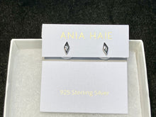 Charger l'image dans la galerie, Silver Sparkle Stud Earrings Ania Haie