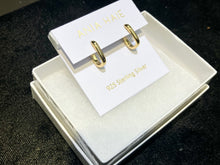 Load image into Gallery viewer, Gold Plated Oval Hoop Earrings