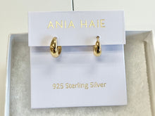 Load image into Gallery viewer, Luxe Huggie Hoop Earring