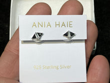 Laden Sie das Bild in den Galerie-Viewer, Silver Black And White Cubic Zirconia Earrings