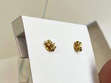Laden Sie das Bild in den Galerie-Viewer, Sparkling Star Drop Stud Earrings