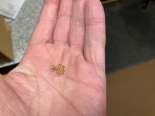 Load image into Gallery viewer, Twist Clover Gold Stud Earrings
