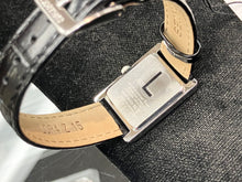 Load image into Gallery viewer, Women's Seiko Watch With Leather Strap