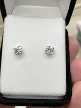 Charger l'image dans la galerie, Natural Diamond Earrings White Gold 0.77 Carats