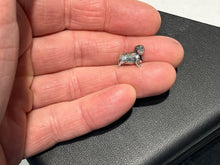 Load image into Gallery viewer, Dachshund Silver Bead