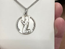 Laden Sie das Bild in den Galerie-Viewer, Saint Bernadette Silver Medal And Chain religious