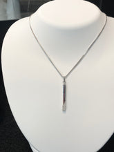Cargar imagen en el visor de la galería, Silver Diamond Bar Necklace
