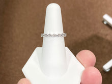 Load image into Gallery viewer, Diamond Silver Band 0.10 Carats