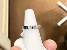 Load image into Gallery viewer, Natural Diamond 18K White Gold Wedding Ring