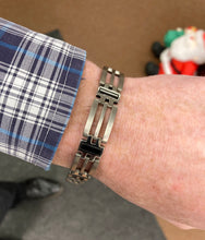 Load image into Gallery viewer, Titanium Men&#39;s Bracelet