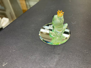 Kiss Me Frog Glass Figurine