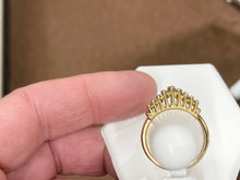 Laden Sie das Bild in den Galerie-Viewer, Marquise Diamond Ring 18 K Gold 0.65 Carats