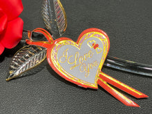 Load image into Gallery viewer, Red Rose Glass Figurine