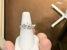 Load image into Gallery viewer, White Gold Natural Diamond Ring Mounting