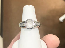 Cargar imagen en el visor de la galería, White Gold Diamond Ring Mounting 0.72 Carats