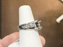 Cargar imagen en el visor de la galería, White Gold Diamond Ring Mounting 0.72 Carats