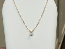 Load image into Gallery viewer, Natural Diamond Gold Pendant With Chain 0.12 Carats