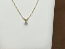 Load image into Gallery viewer, Natural Diamond Gold Pendant With Chain 0.12 Carats