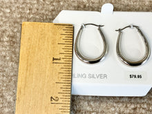 Load image into Gallery viewer, Silver Oval Hoop Earrings