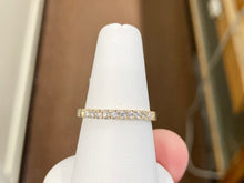 Load image into Gallery viewer, Natural Diamond Quarter Carat Gold Ring
