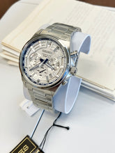 Load image into Gallery viewer, Seiko Chronograph Watch