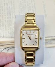 Load image into Gallery viewer, Seiko Gold Tone Watch Square Case Design