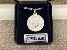 Laden Sie das Bild in den Galerie-Viewer, Immaculate Conception Silver Medal And Chain