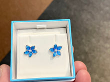 Load image into Gallery viewer, Silver White Sapphire Blue Flower Earrings