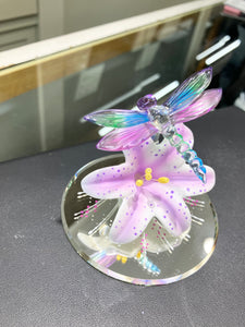 Dragon Fly And Lavender Lilly Glass Figurine