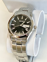 Load image into Gallery viewer, Seiko Essentials Collection Stainless Steel Watch Black Dial