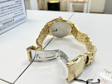 Load image into Gallery viewer, Seiko Stainless Steel Gold Toned Watch With Day And Date Calendar