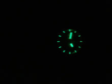 Load image into Gallery viewer, Seiko Stainless Steel Gold Toned Watch With Day And Date Calendar