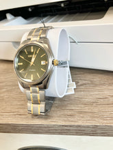 Load image into Gallery viewer, Seiko Titanium Watch With Date Calendar