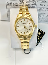 Load image into Gallery viewer, Seiko Stainless Steel Gold Tone Watch With Date Calendar