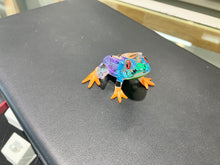 Load image into Gallery viewer, Frog Glass Figurine
