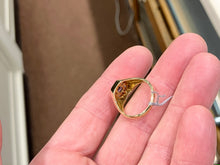Load image into Gallery viewer, Sapphire And Diamond Gold Ring