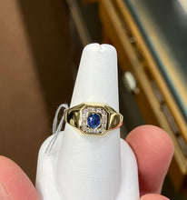 Load image into Gallery viewer, Sapphire And Diamond Gold Ring
