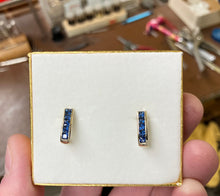 Load image into Gallery viewer, Sapphire Gold Earrings