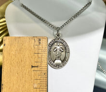 Charger l'image dans la galerie, Our Lady Of All Nations Silver Pendant And Chain