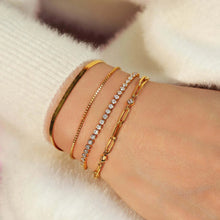 Load image into Gallery viewer, Gold Bezel Station Paper Clip Chain Bracelet