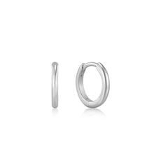Cargar imagen en el visor de la galería, Silver Smooth Huggie Hoop Earrings